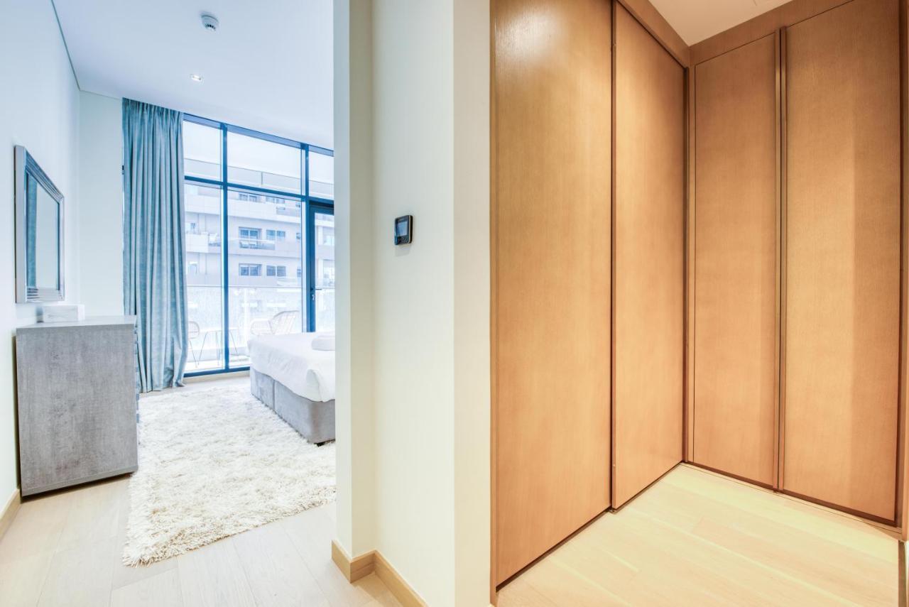 Rh- Modern Comfort & Bright 1br Near Mall, Views Appartement Dubai