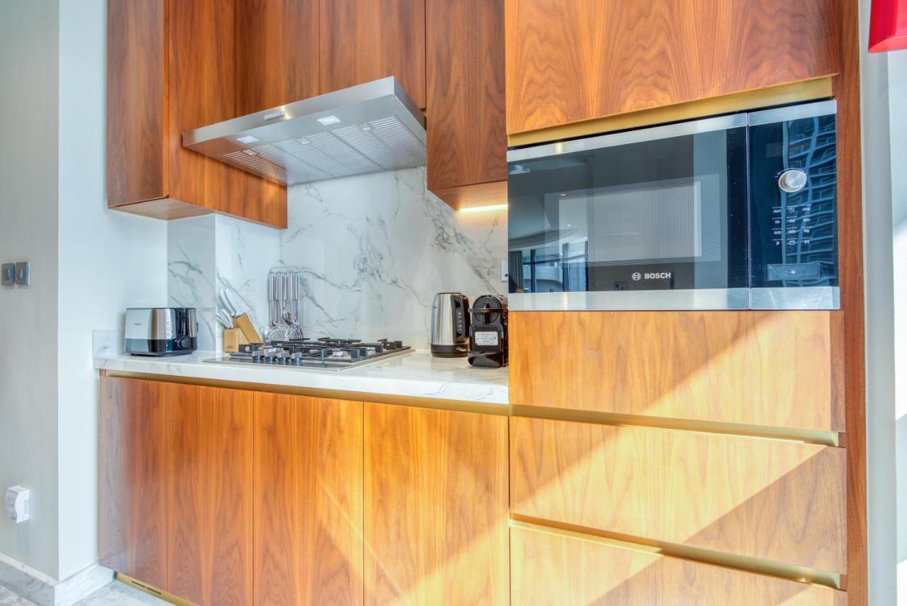 Rh- Modern Comfort & Bright 1br Near Mall, Views Appartement *