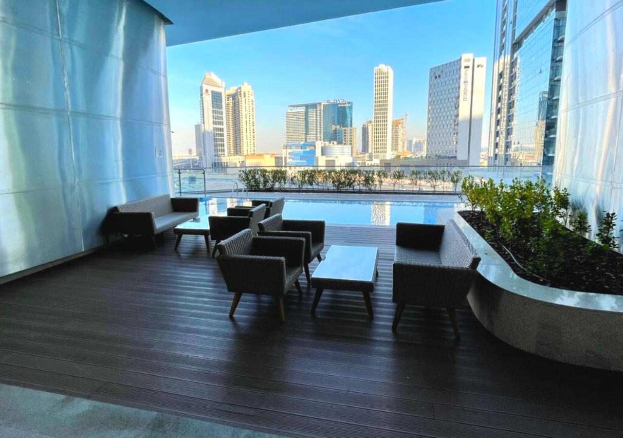 Rh- Modern Comfort & Bright 1br Near Mall, Views Appartement Dubai