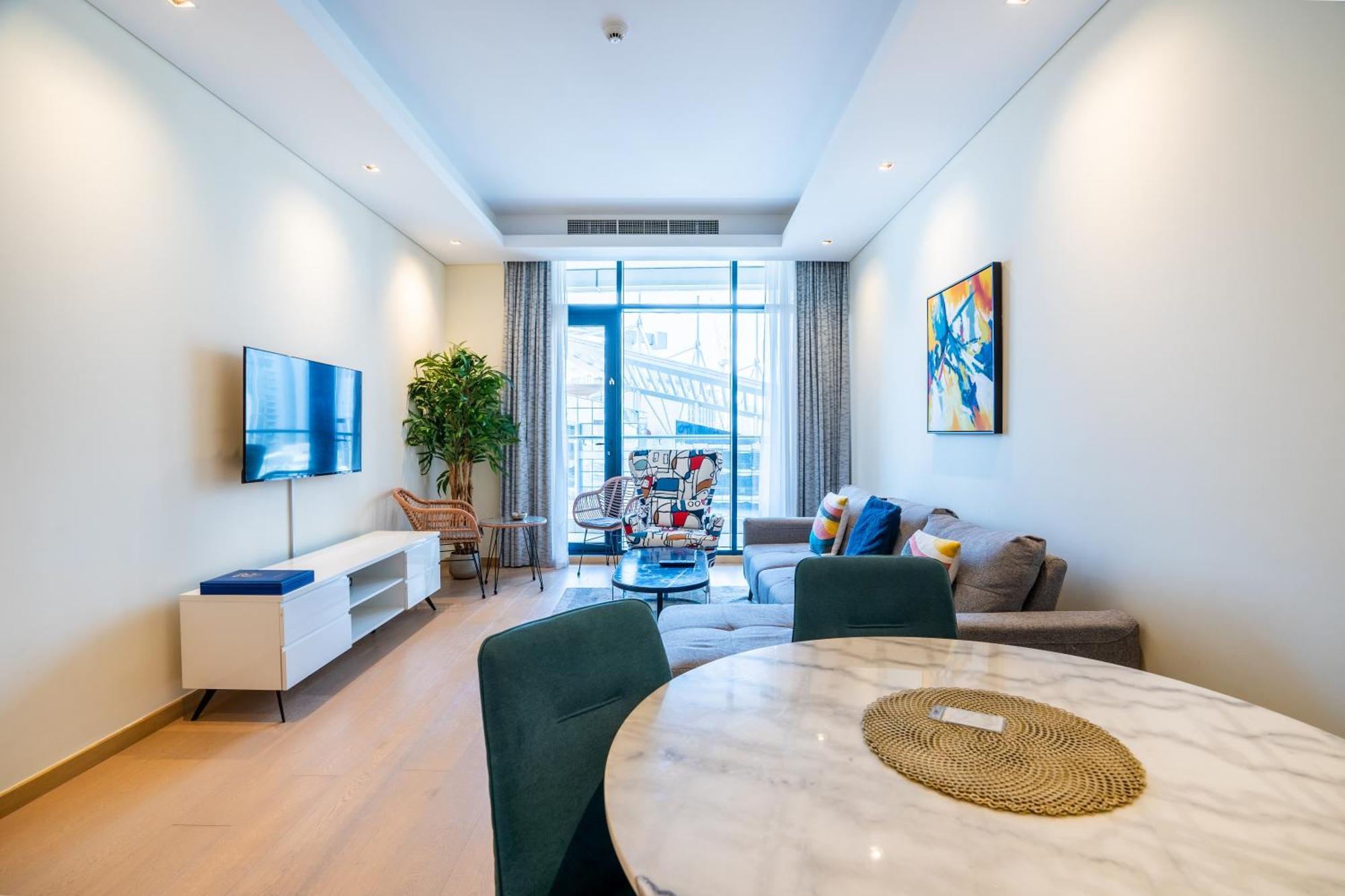 Appartement Rh- Modern Comfort & Bright 1br Near Mall, Views